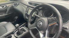 Nissan Qashqai 1.3 DiG-T Tekna 5dr Petrol Hatchback